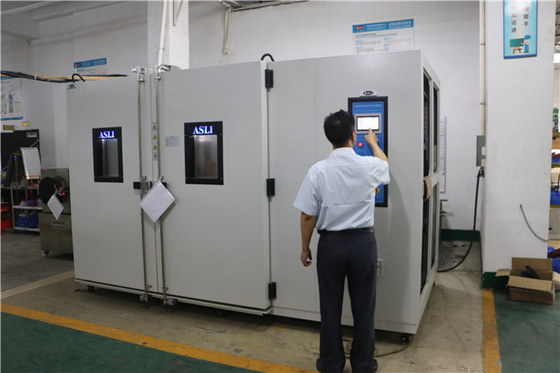 加速された老化する気候テスト部屋の実験室の環境の歩行