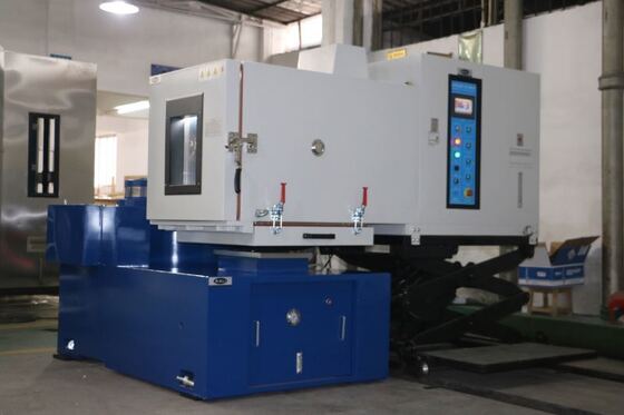 JIS D1601 標準の温度湿度振動装置