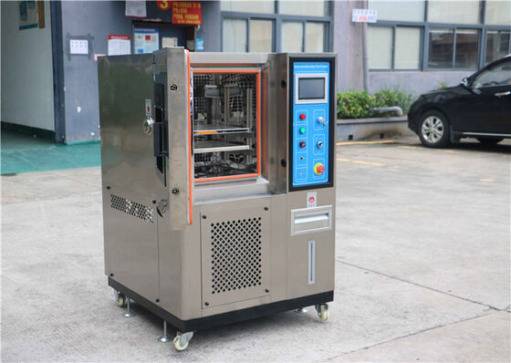 恒常温度と湿度のある小室