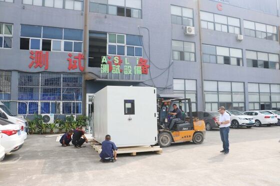 ウォークイン恒温恒湿槽 | 環境シミュレーション用大型温度湿度チャンバー