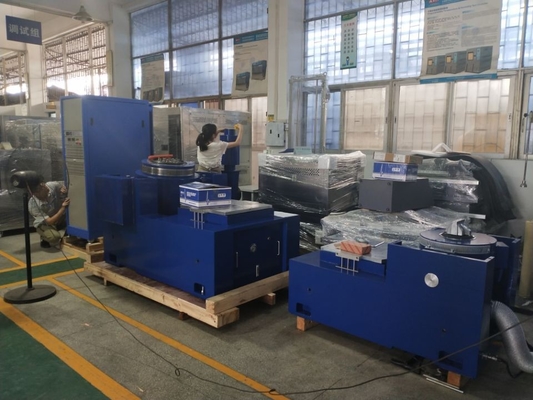 380V 2000kg。Fの冷却される空気が付いている電動振動試験台