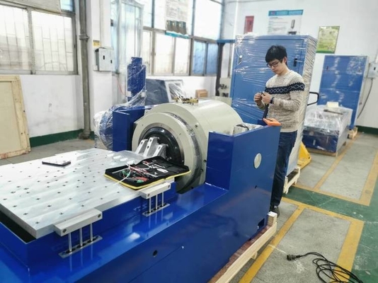 MIL-STD 810Fのためのコントローラーが付いている正弦そして任意大型変位の振動試験システム