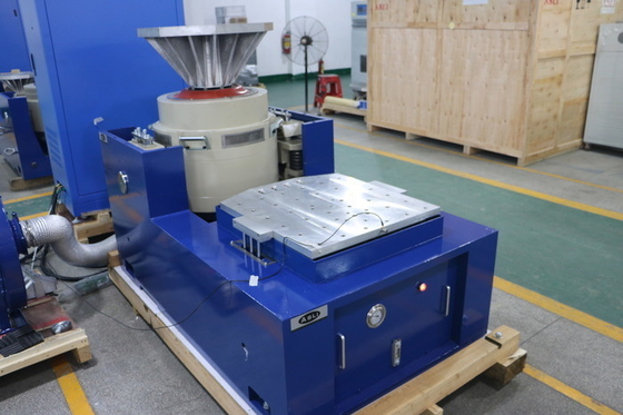 振動コントローラーおよび電力増幅器が付いている正弦そして任意振動試験機械